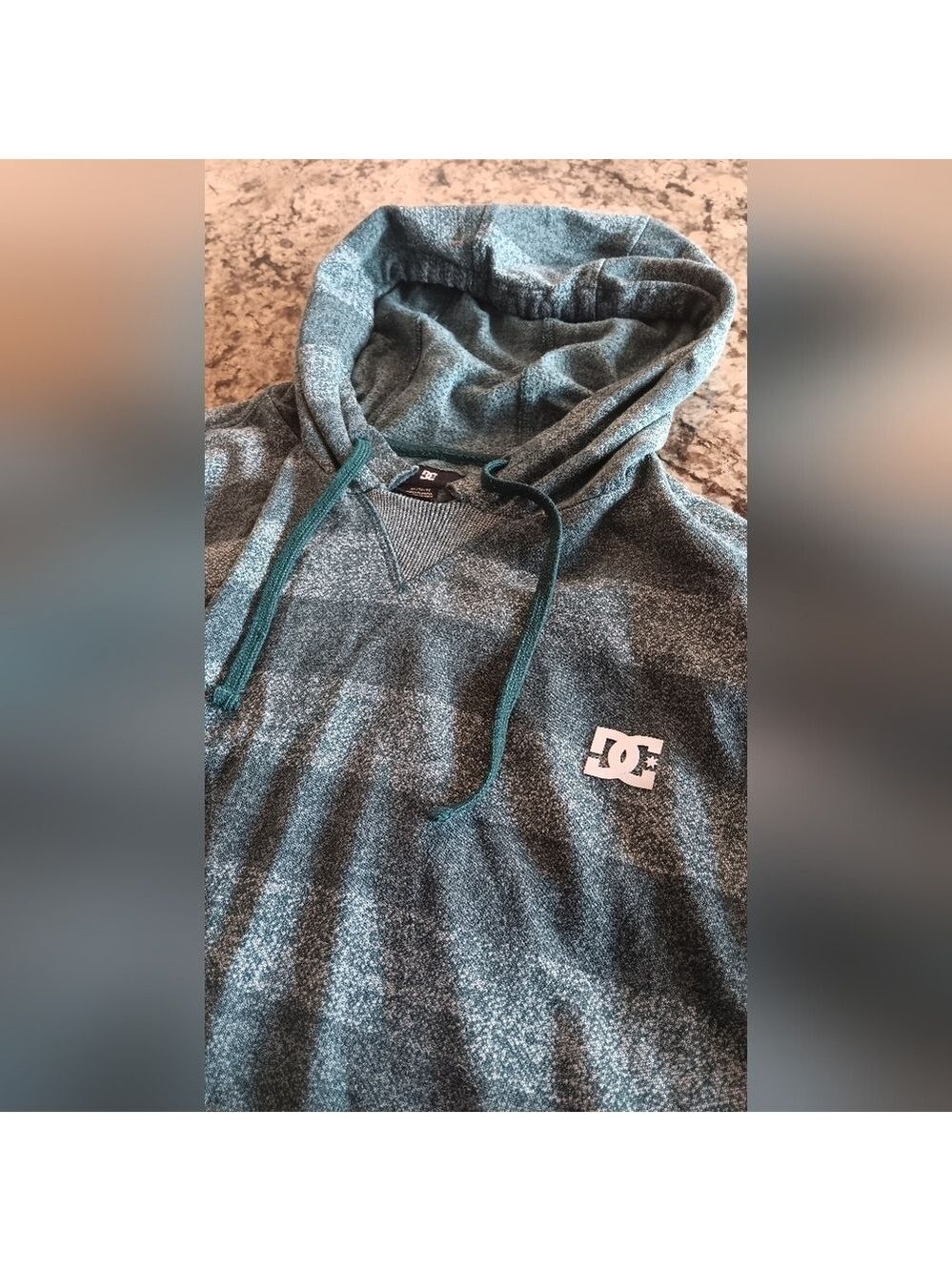 X-Large DC Mens Green Stripped Pullover Hoodie